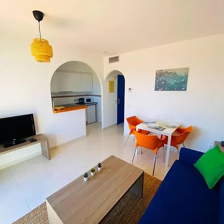 Διαμέρισμα Tucan - Imperial Park - Sea View, 6 Pools, Terrace *